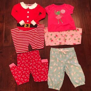 Bundle of 7 pajamas pieces